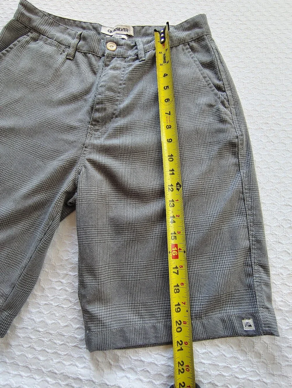 Quicksilver Gray Plaid Shorts Size 31.
